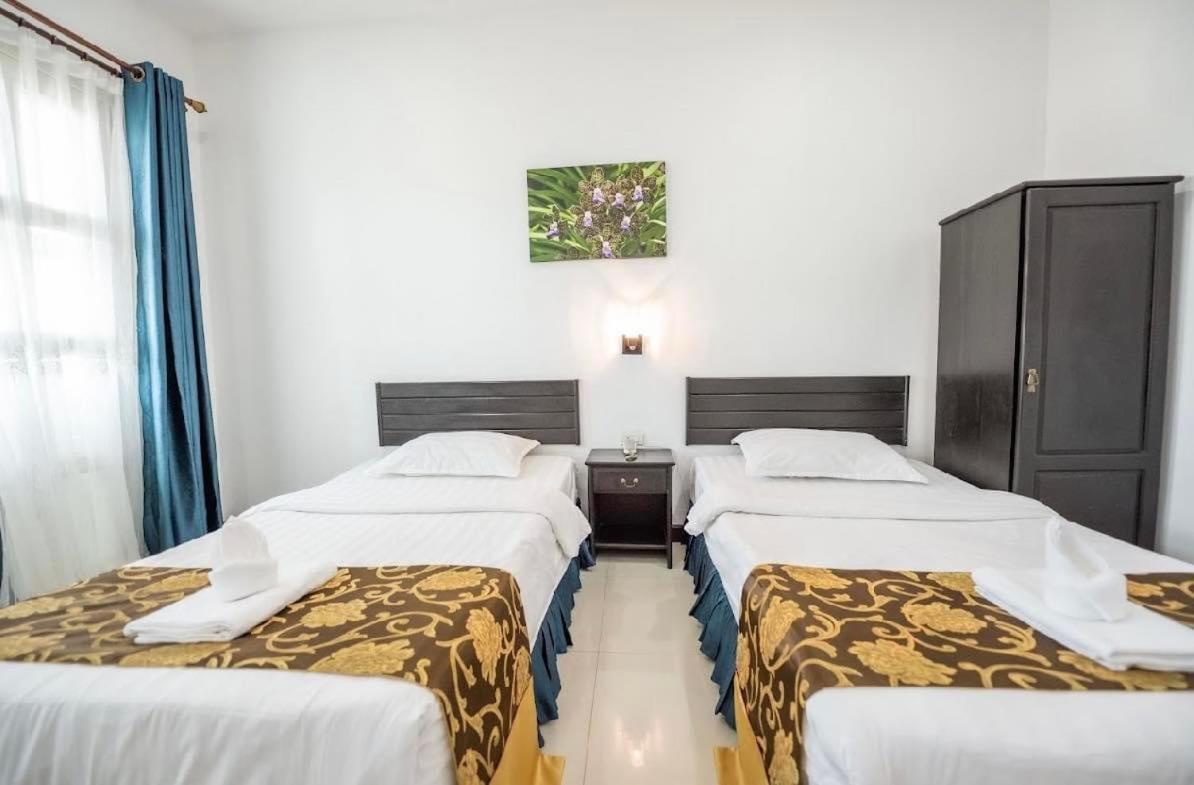 Subinh Hotel And Restaurant Pakse Exterior photo