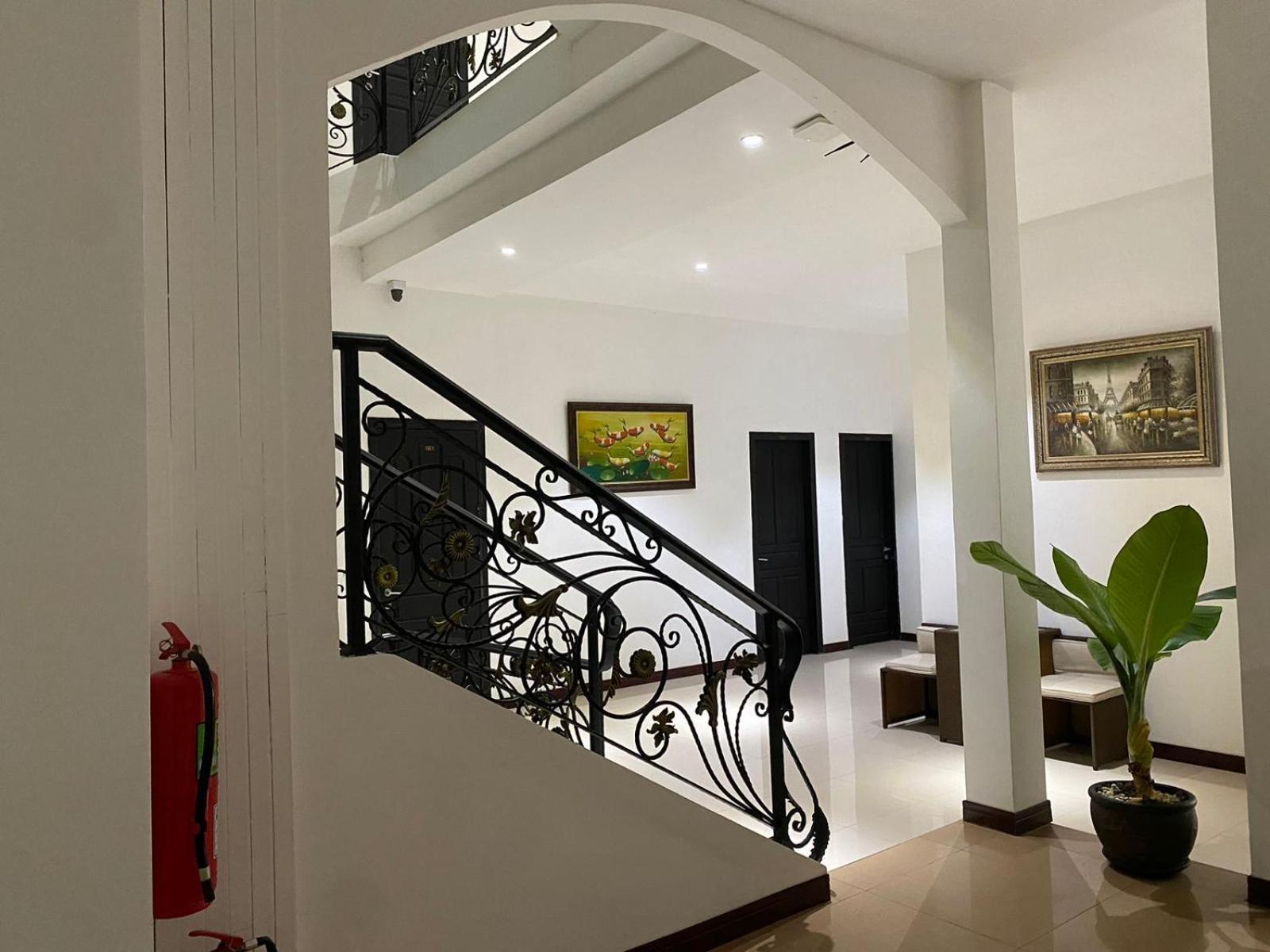 Subinh Hotel And Restaurant Pakse Exterior photo