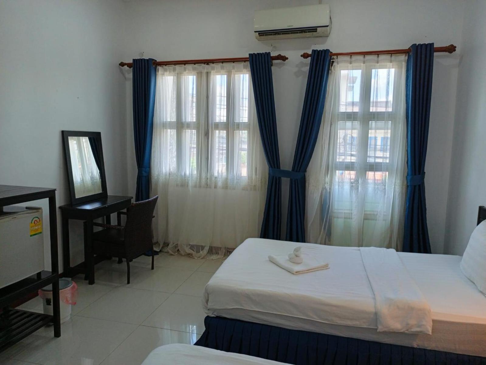 Subinh Hotel And Restaurant Pakse Exterior photo