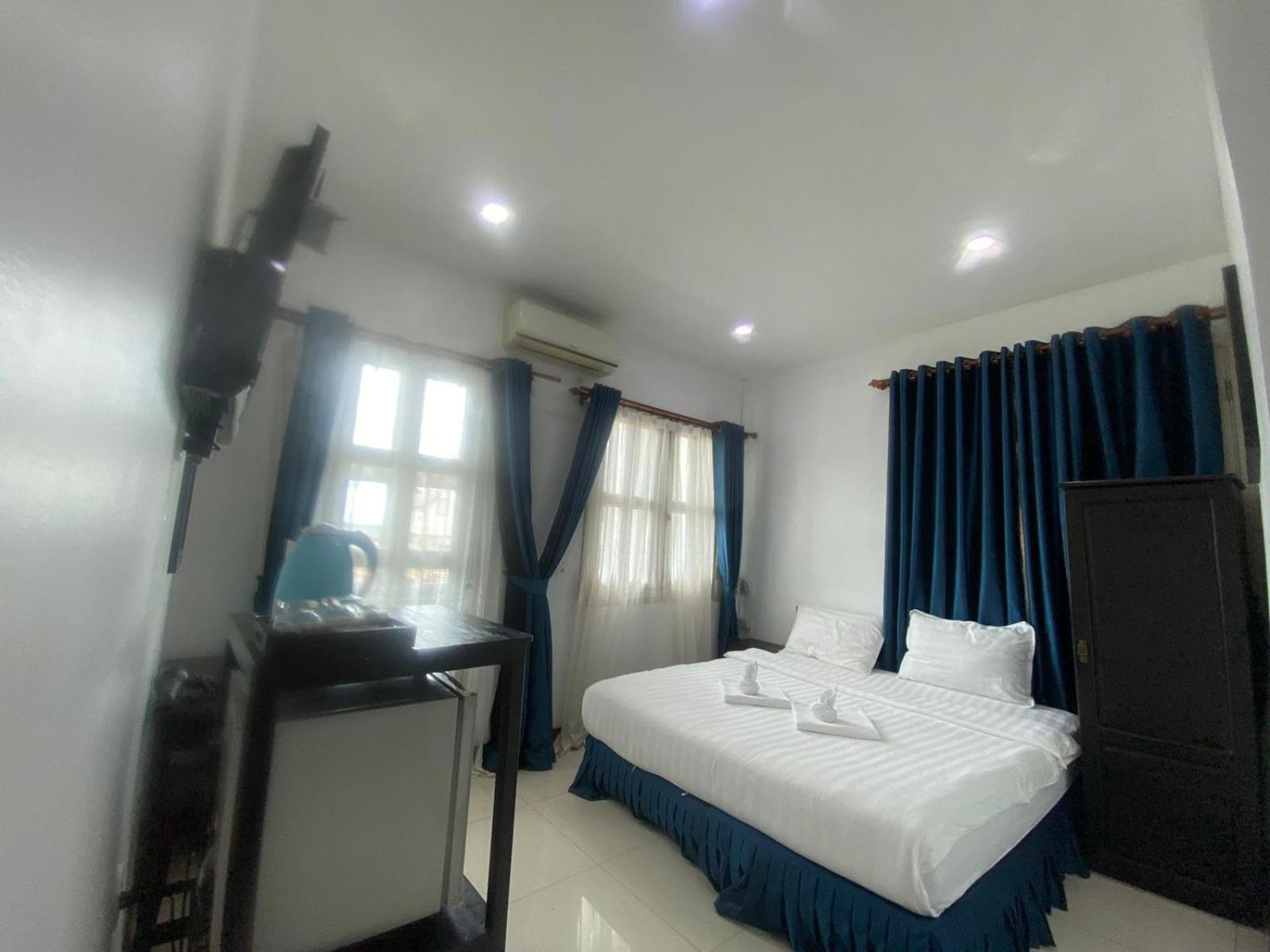 Subinh Hotel And Restaurant Pakse Exterior photo